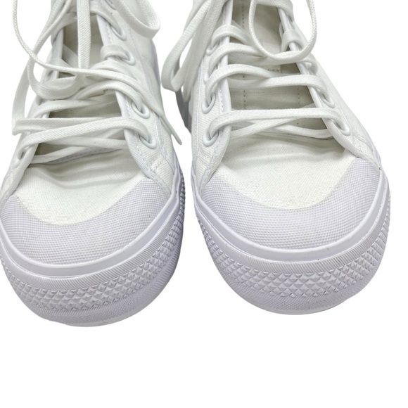 Adidas Nizza Trek Athletic Shoe  White &Gum Women Size 10 - Picture 3 of 12